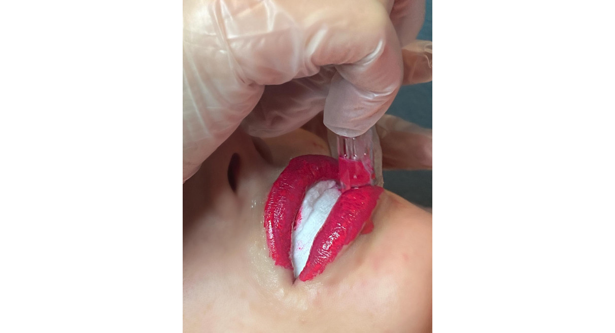 BB LIPS -  tónovanie pier